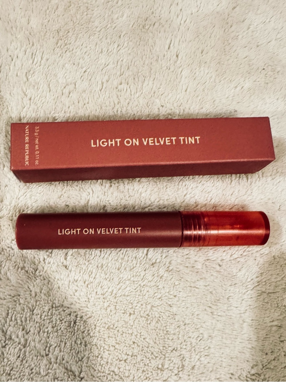 Light On Velvet Tint Lip‎ Stain - Mood Fig